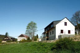- Rodinný dům v Bedřichově Rekonstrukce chalupy pro rodinné bydlení